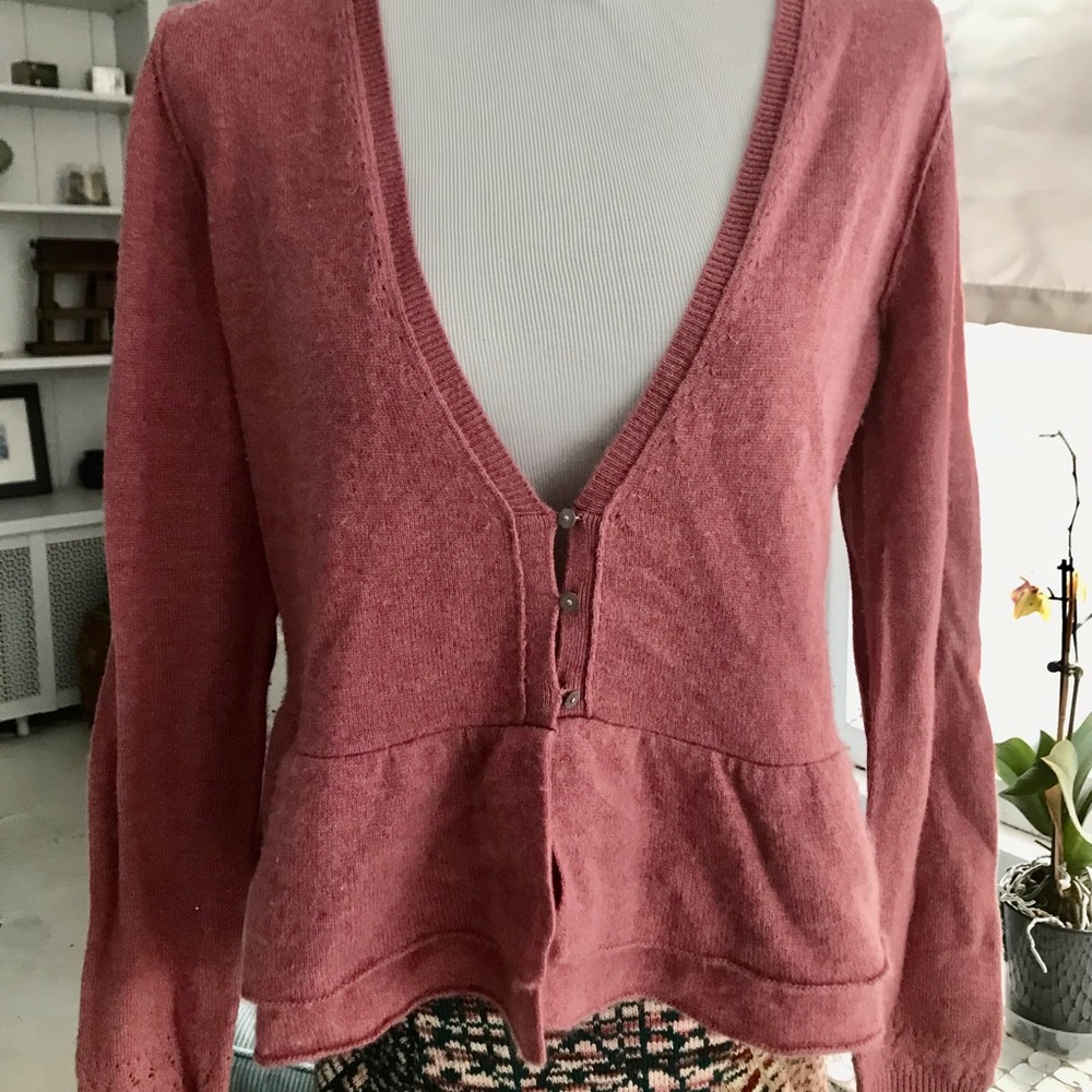 Cashmere cardigan sweater with double flounce